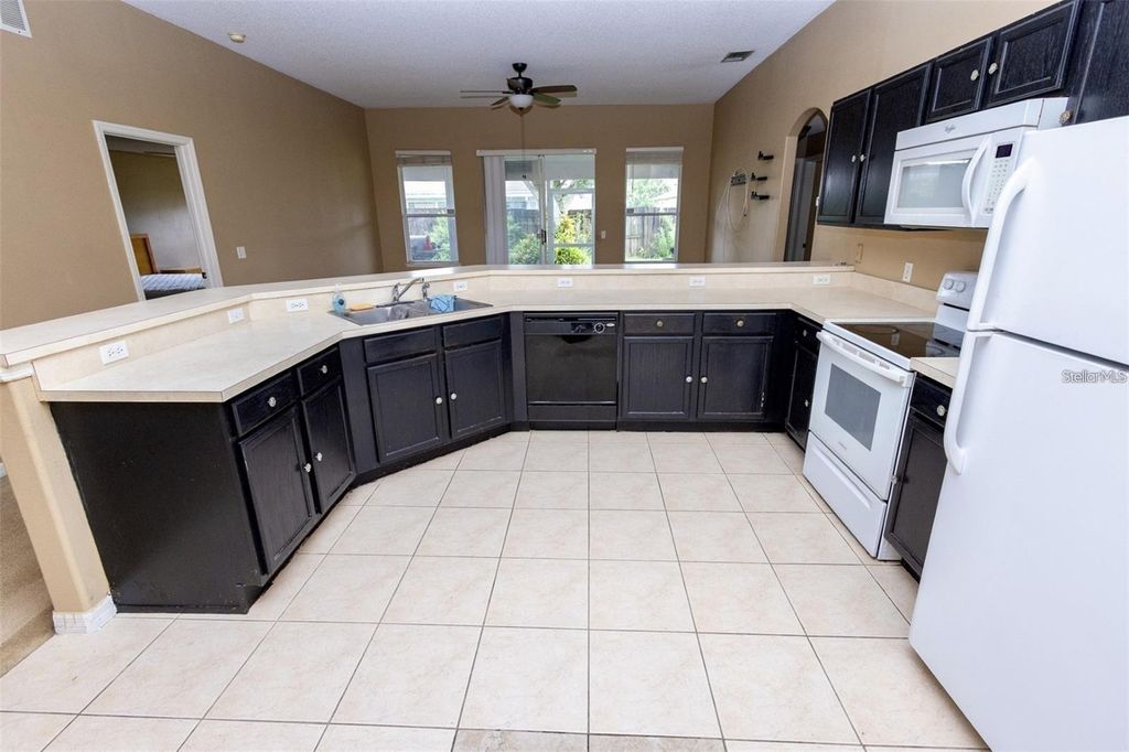 Photo of 818 Carrousel Lane, Kissimmee, FL 34759 (MLS # S5149254)