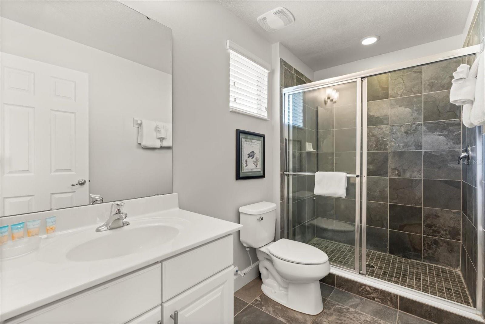 WATERSONG PH 01 - Residential