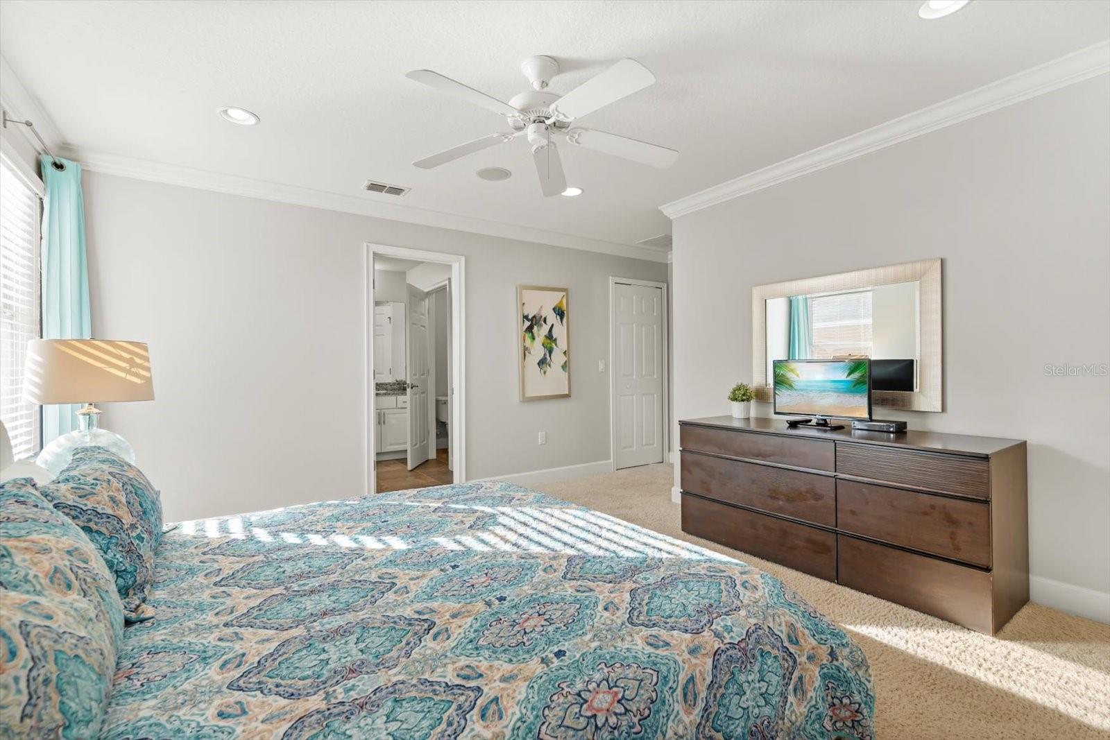 WATERSONG PH 01 - Residential