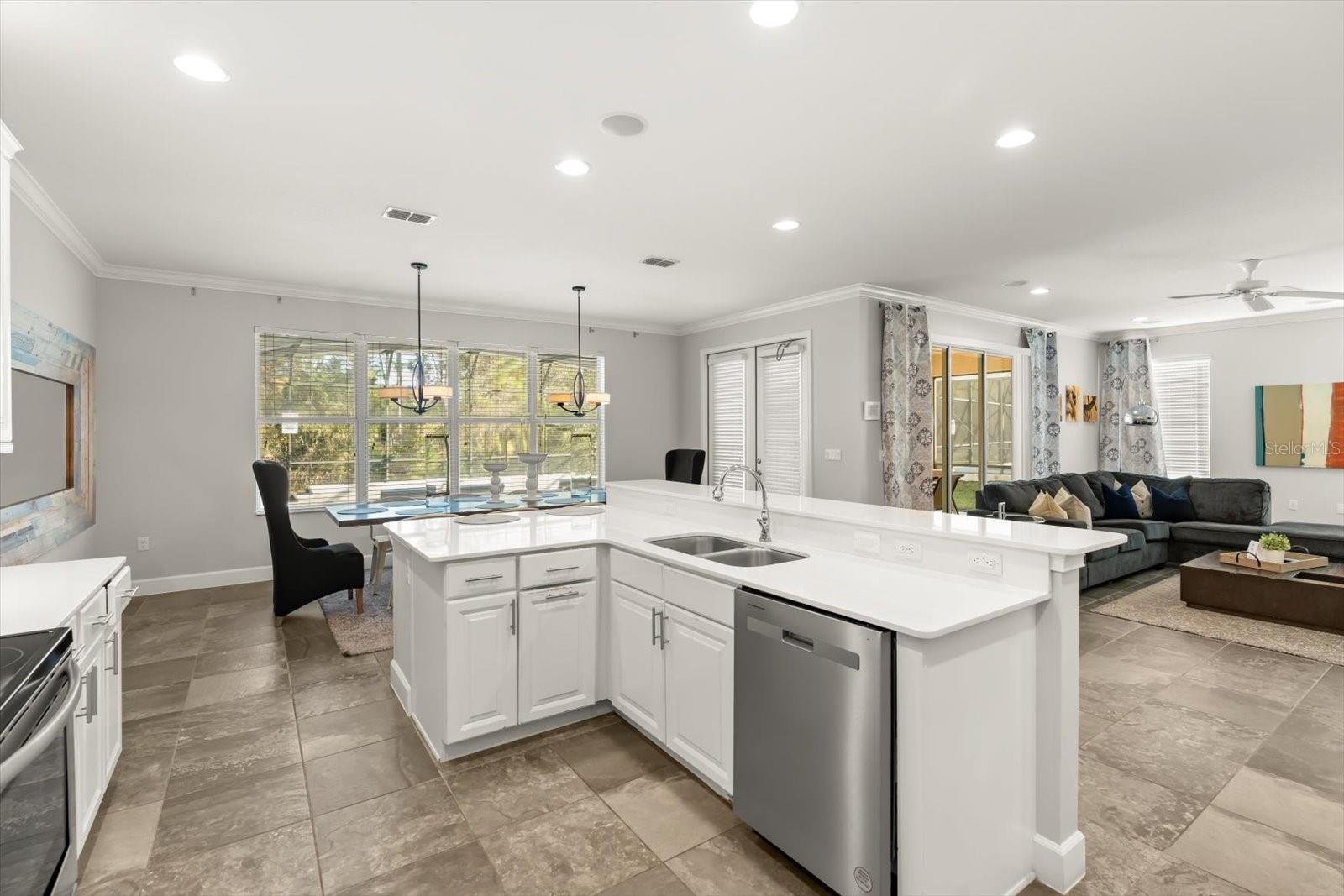 WATERSONG PH 01 - Residential