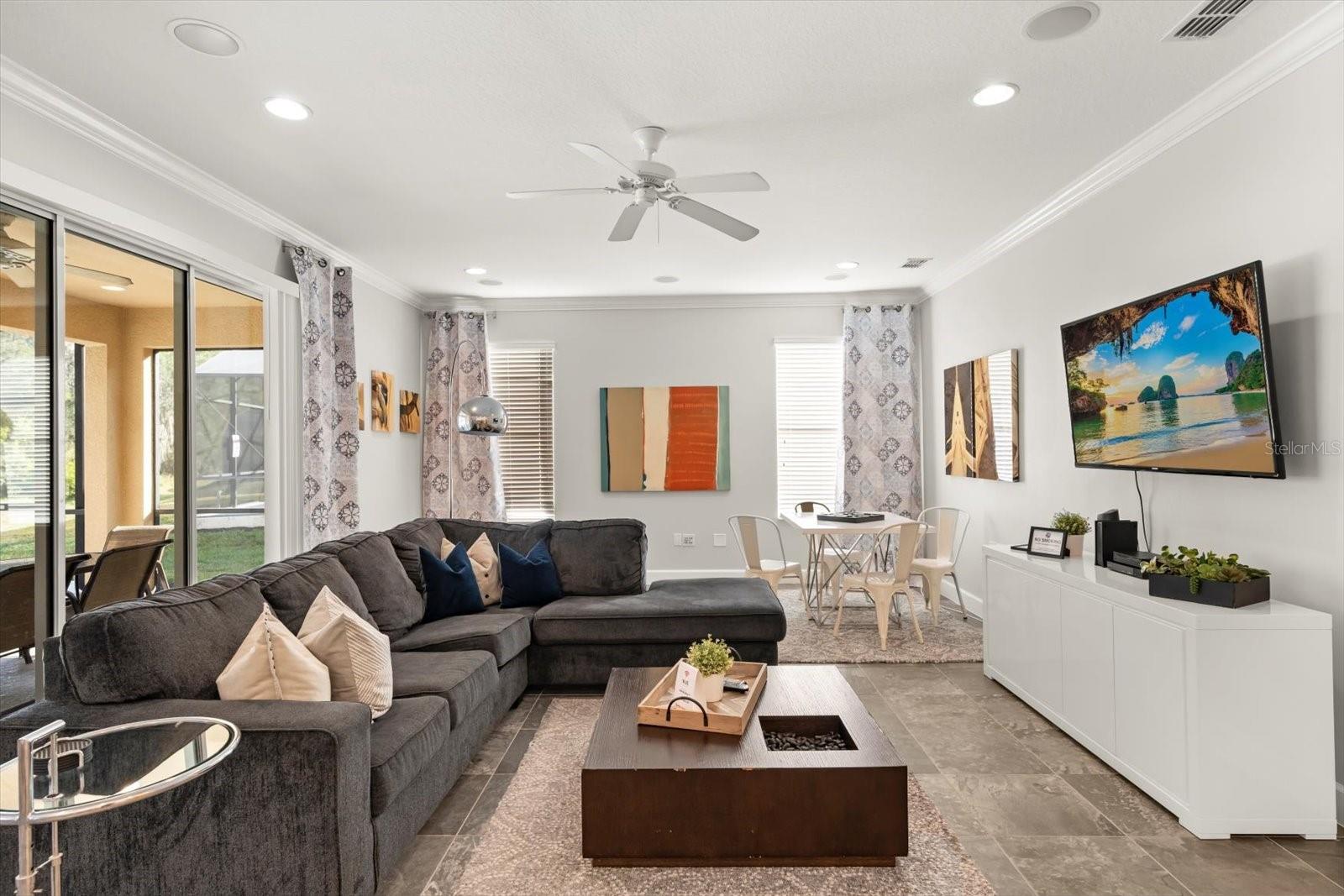 WATERSONG PH 01 - Residential