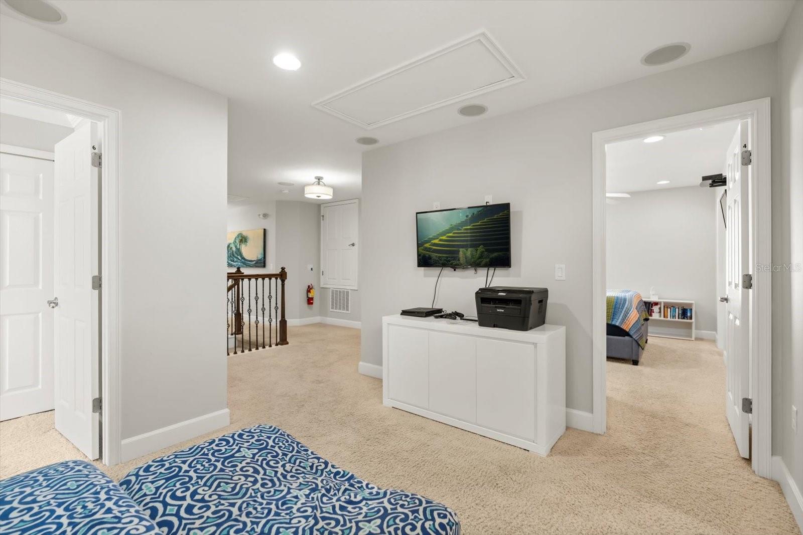 WATERSONG PH 01 - Residential