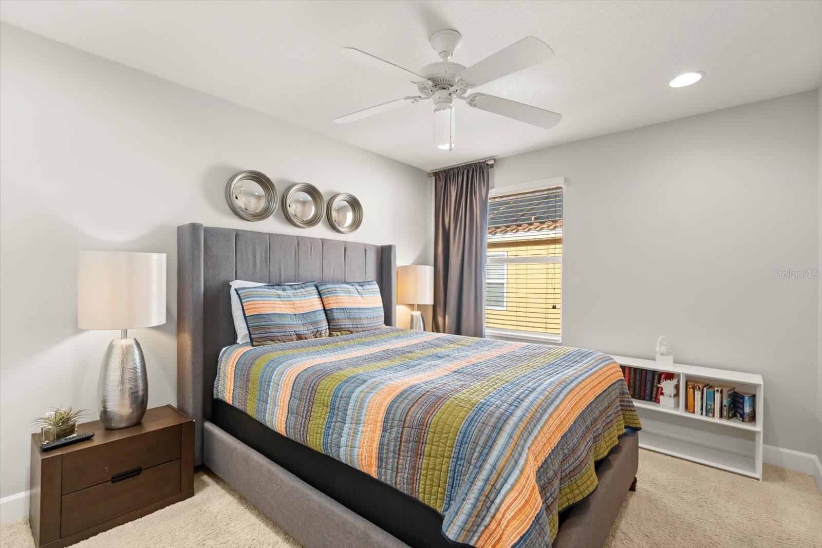 WATERSONG PH 01 - Residential