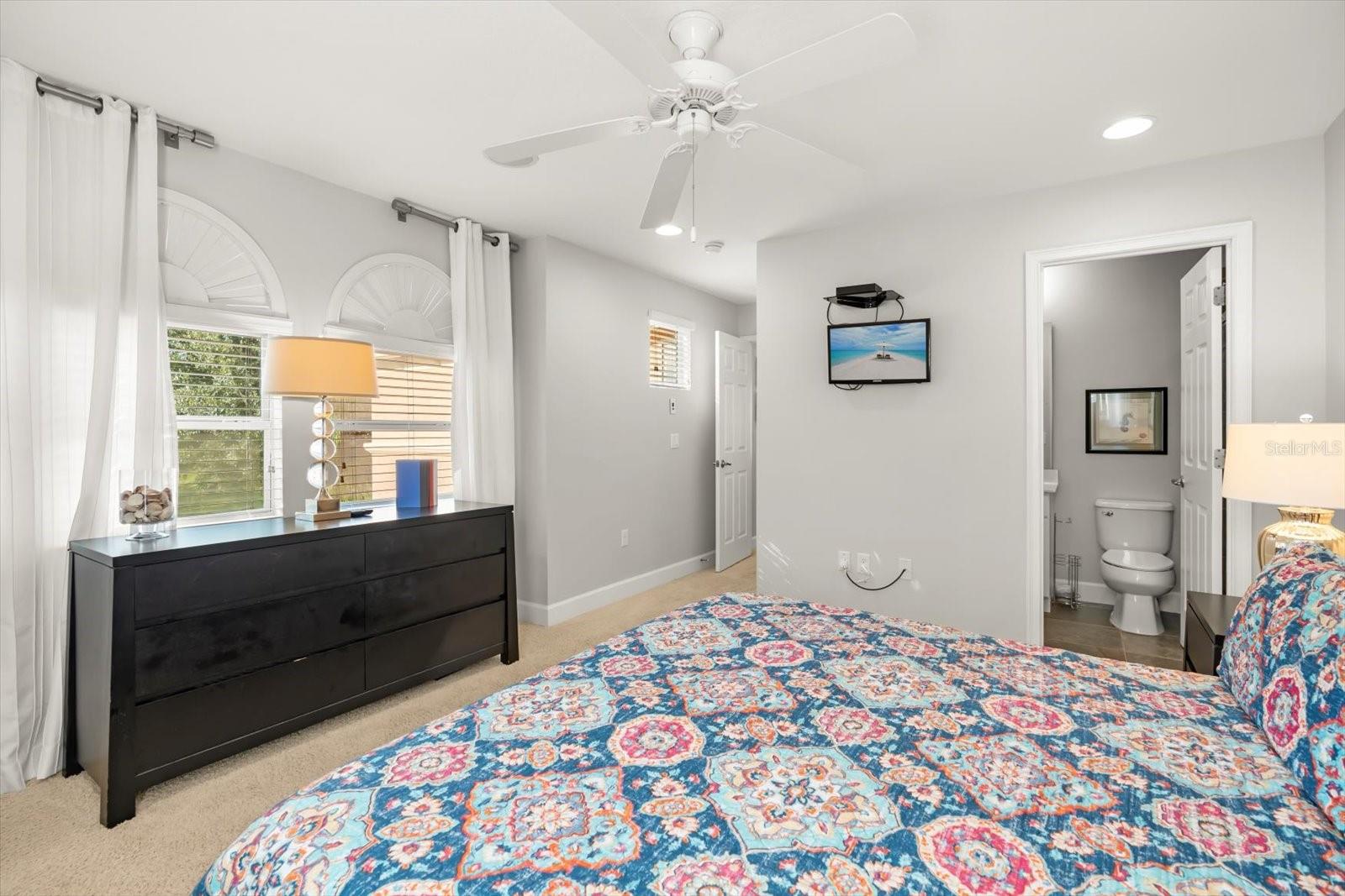 WATERSONG PH 01 - Residential