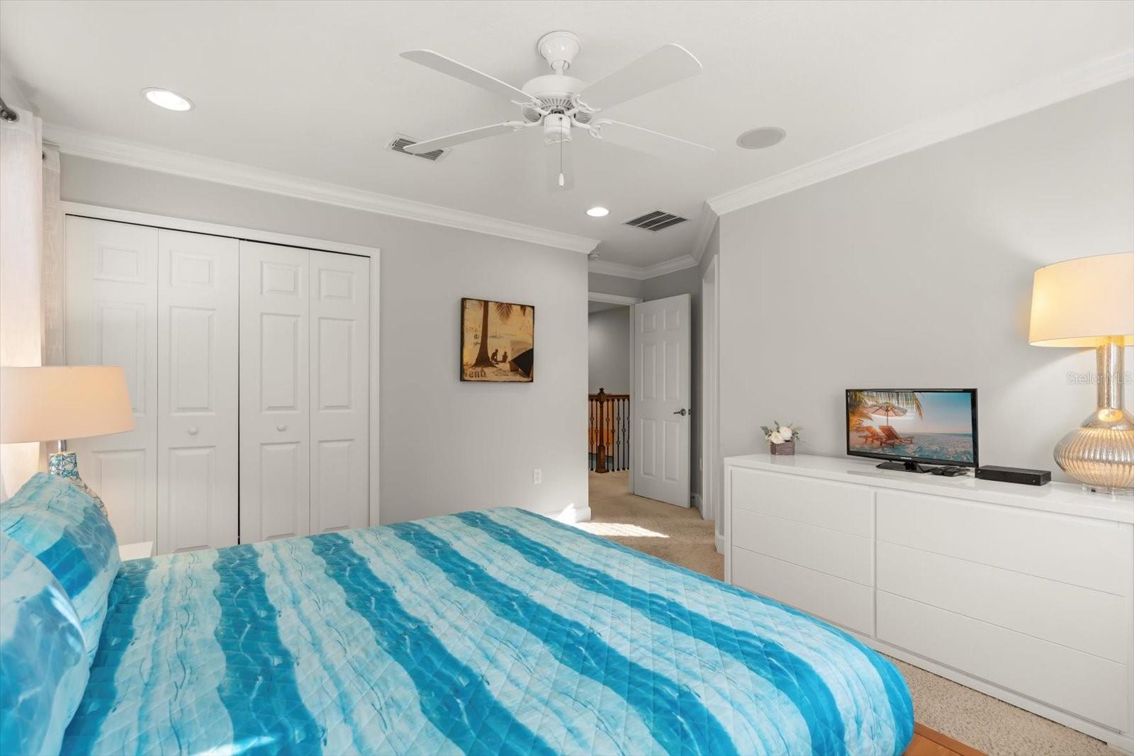 WATERSONG PH 01 - Residential