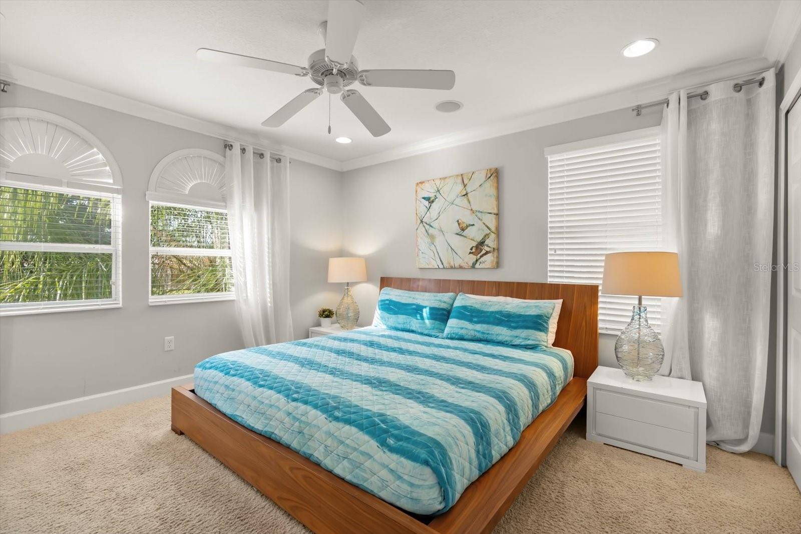 WATERSONG PH 01 - Residential