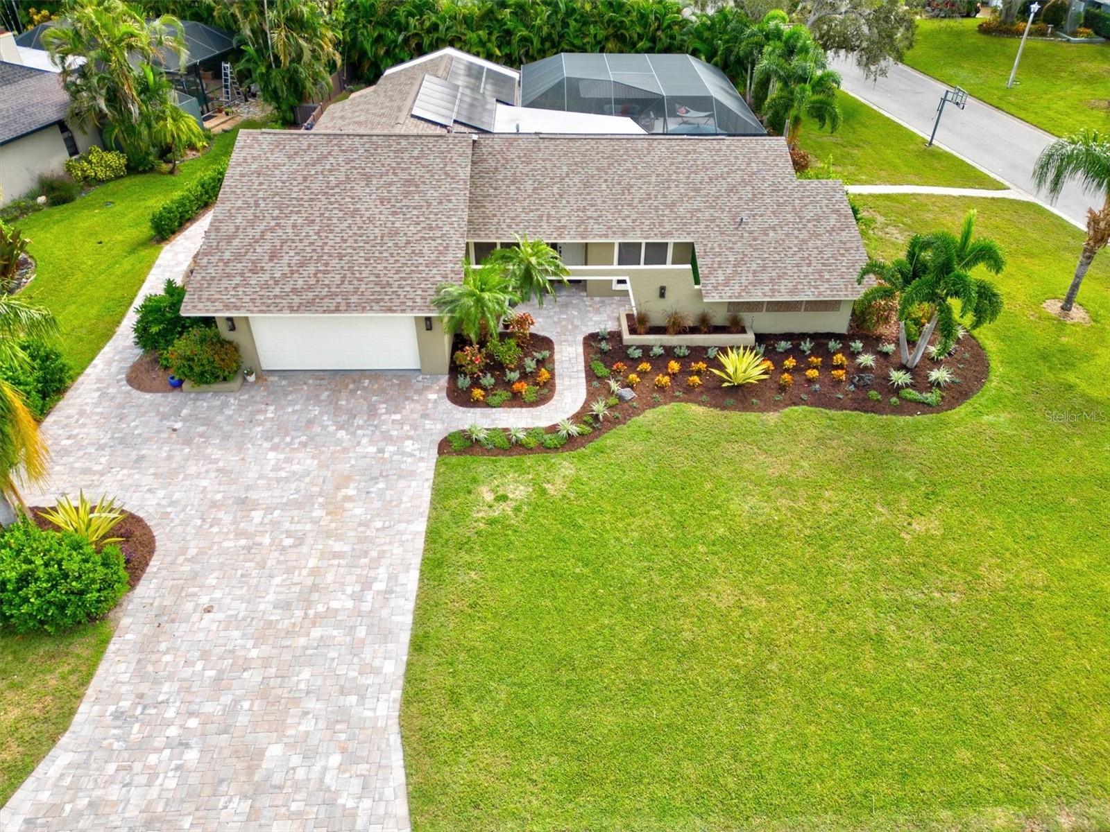 COUNTRY PLACE - Residential