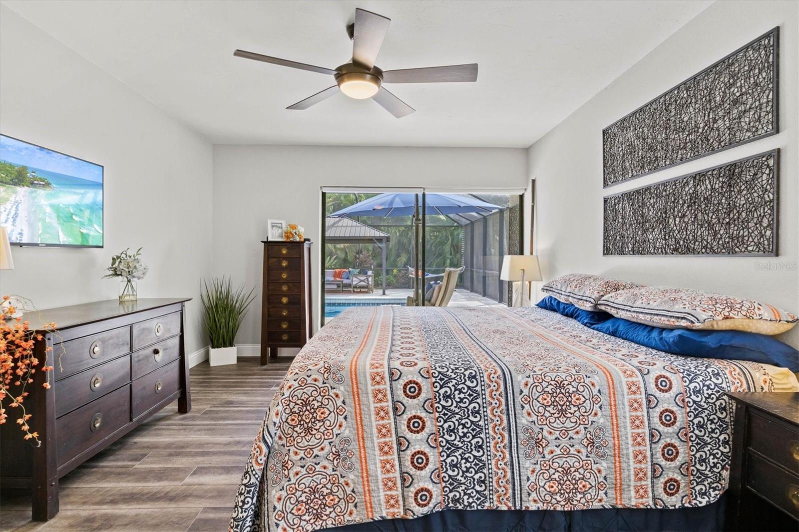 COUNTRY PLACE - Residential