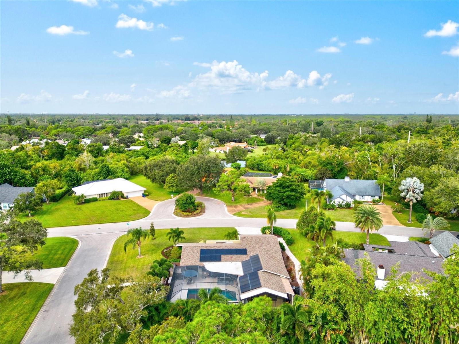 COUNTRY PLACE - Residential