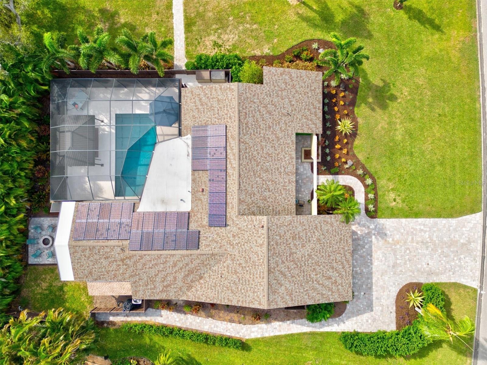 COUNTRY PLACE - Residential