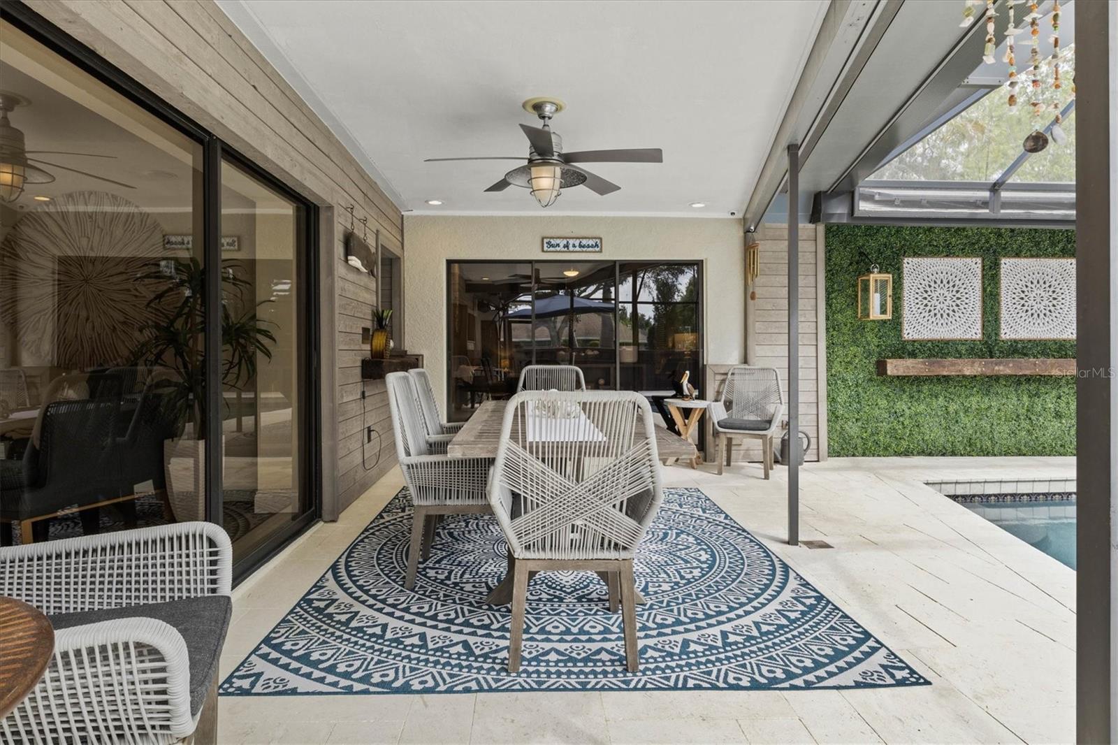 COUNTRY PLACE - Residential