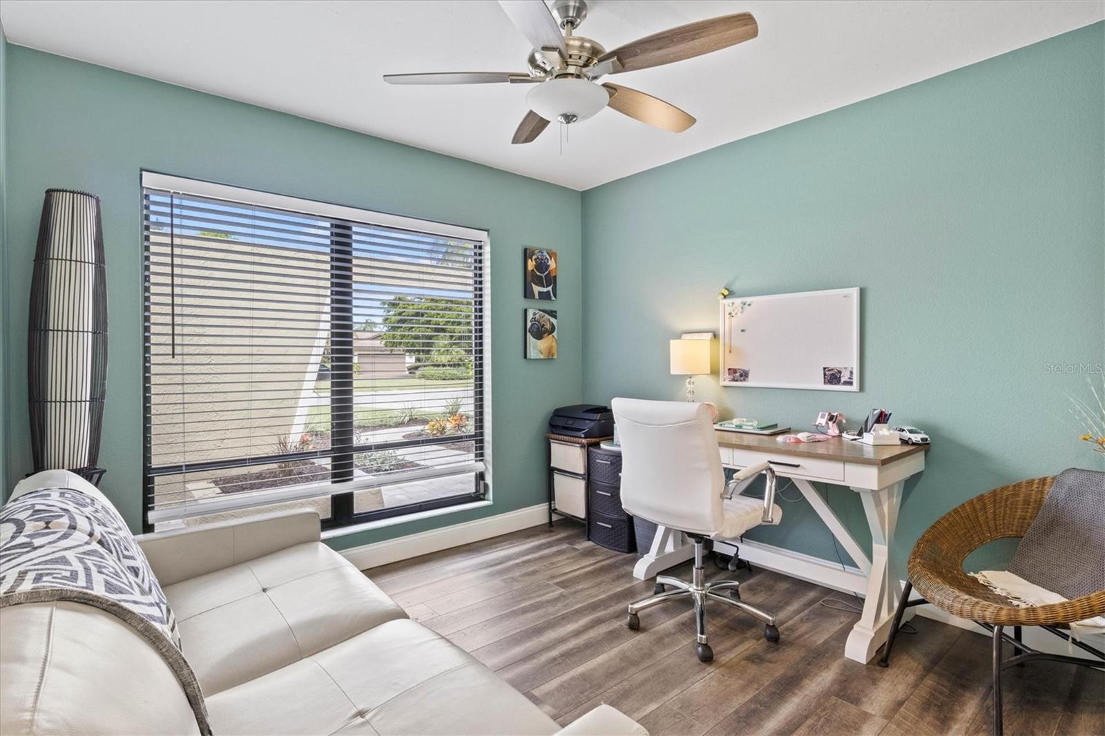 COUNTRY PLACE - Residential