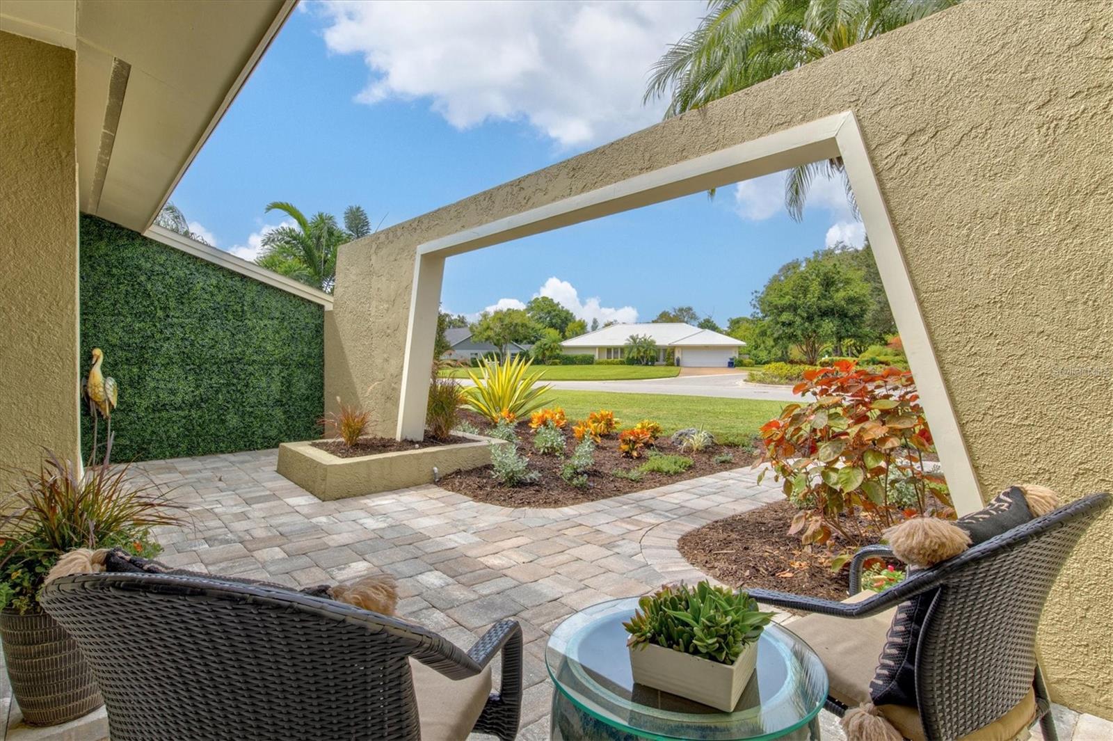 COUNTRY PLACE - Residential