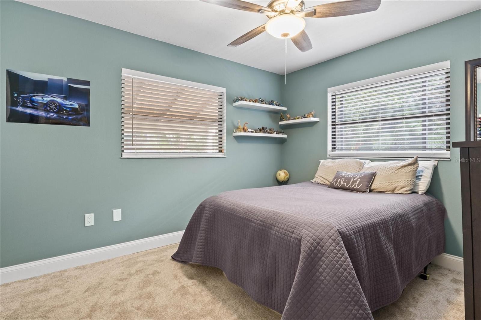 COUNTRY PLACE - Residential