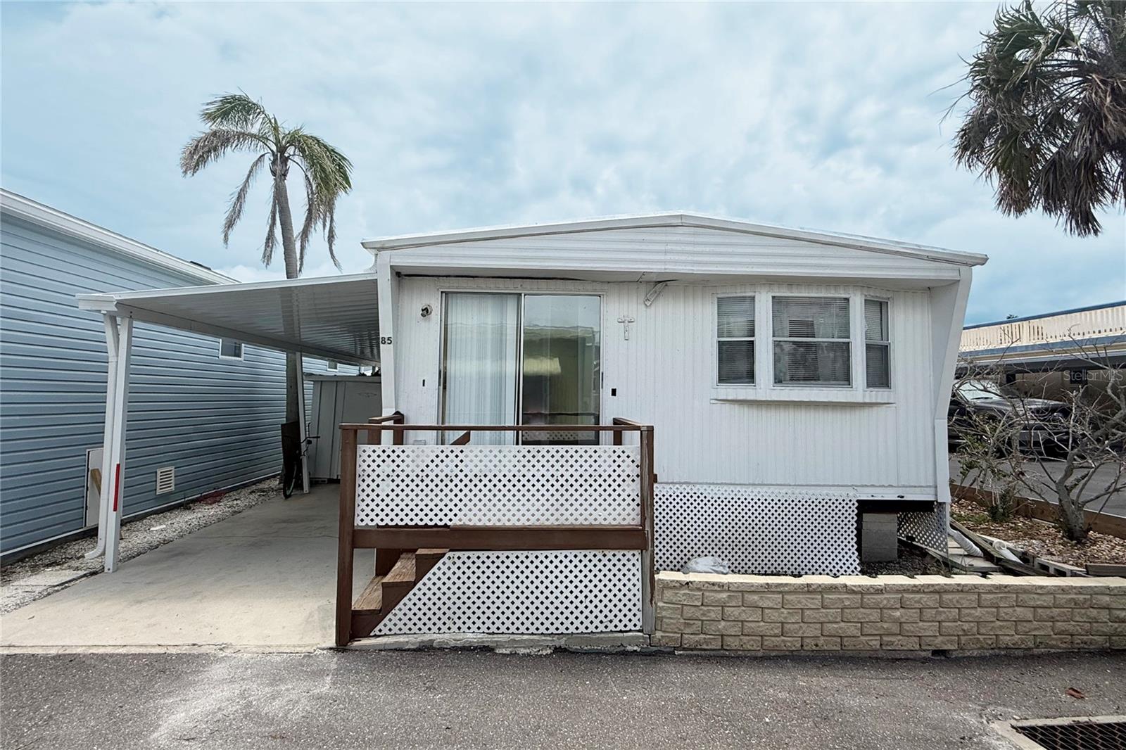 85 TWIN SHORES BOULEVARD