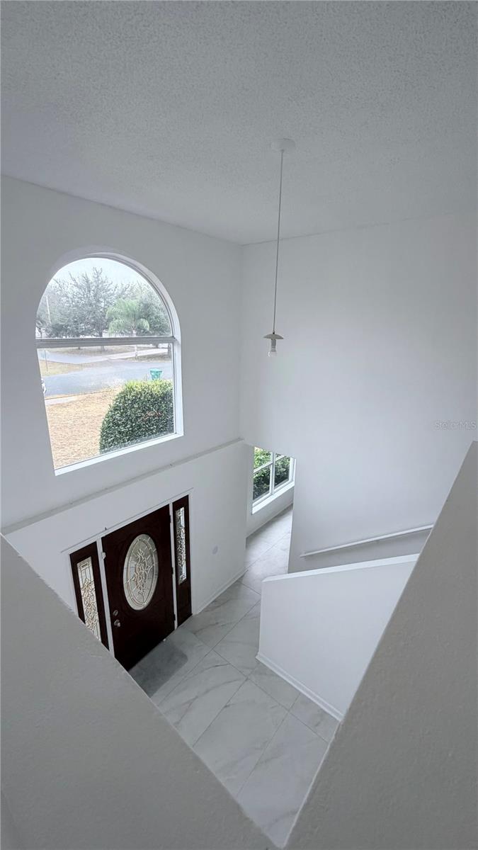 FRUITLAND PARK GLEN PH 01 02 & 03 - Residential Lease