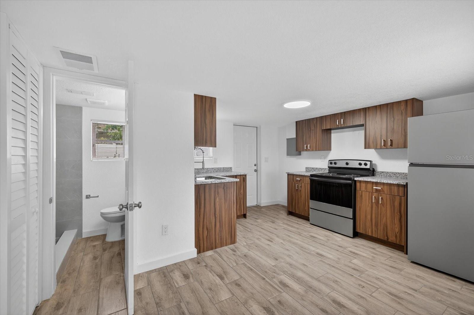 GROVE PARK VISTA SUB - Residential Income