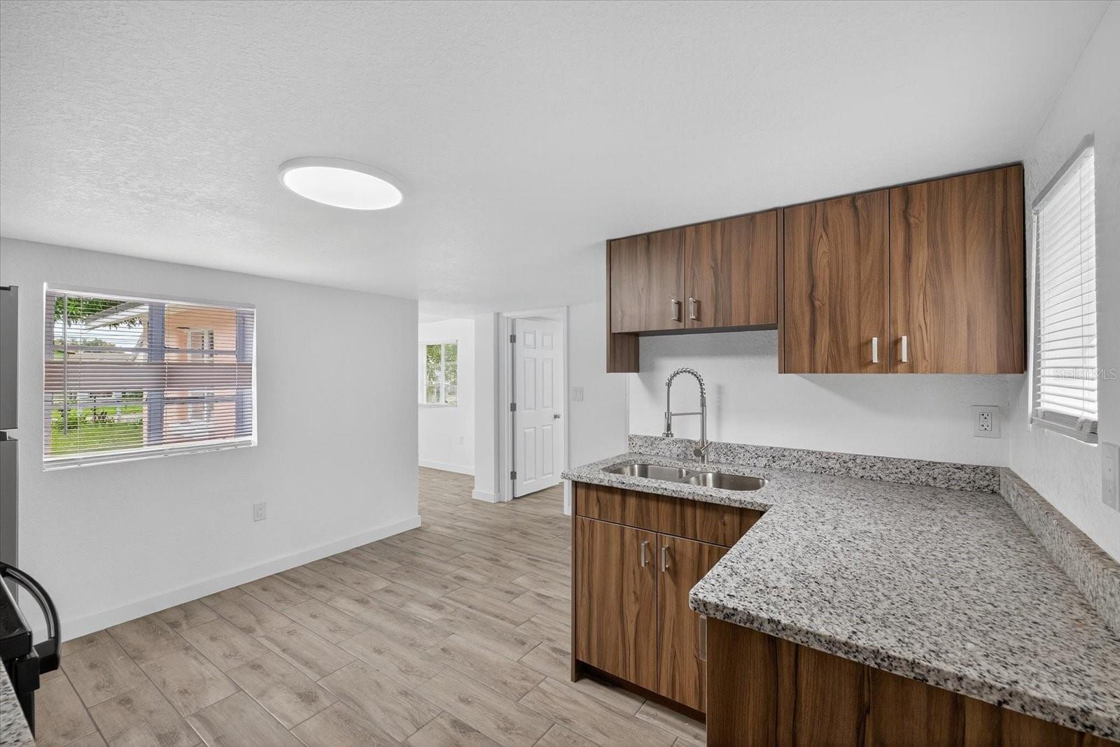 GROVE PARK VISTA SUB - Residential Income