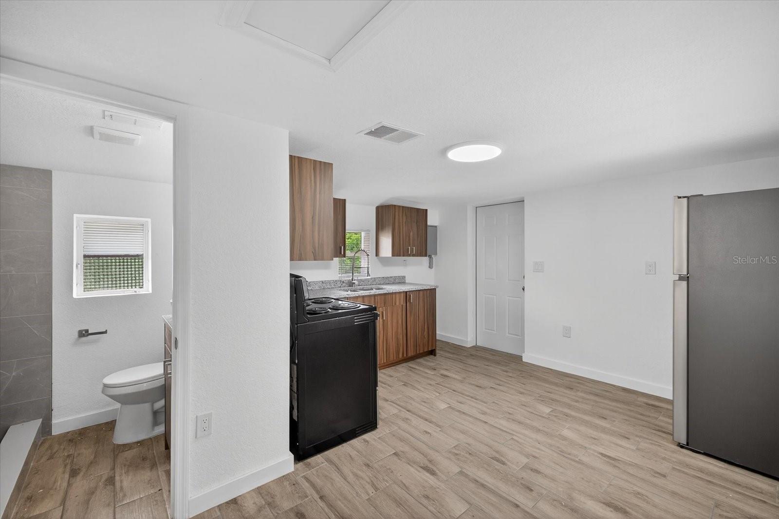 GROVE PARK VISTA SUB - Residential Income