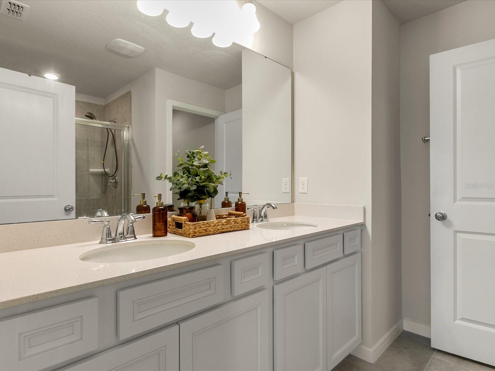 PINEWOOD RESERVE - Residential Lease