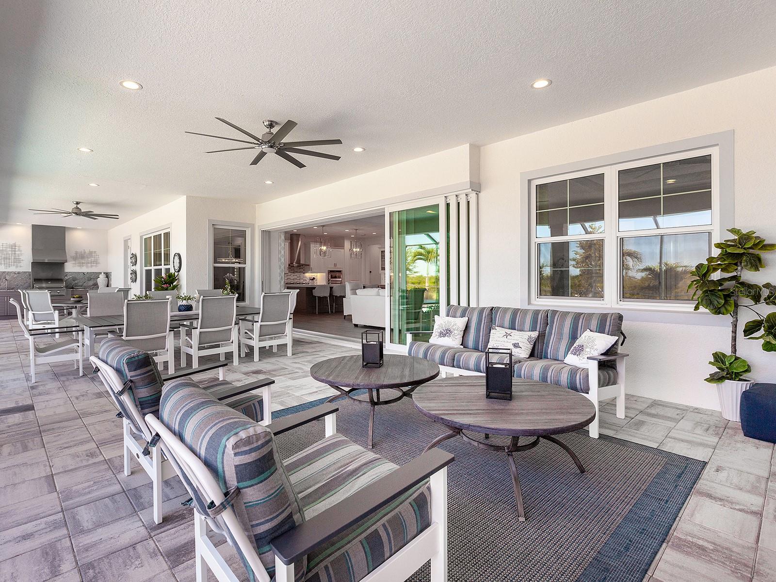 LAKE CLUB - Residential