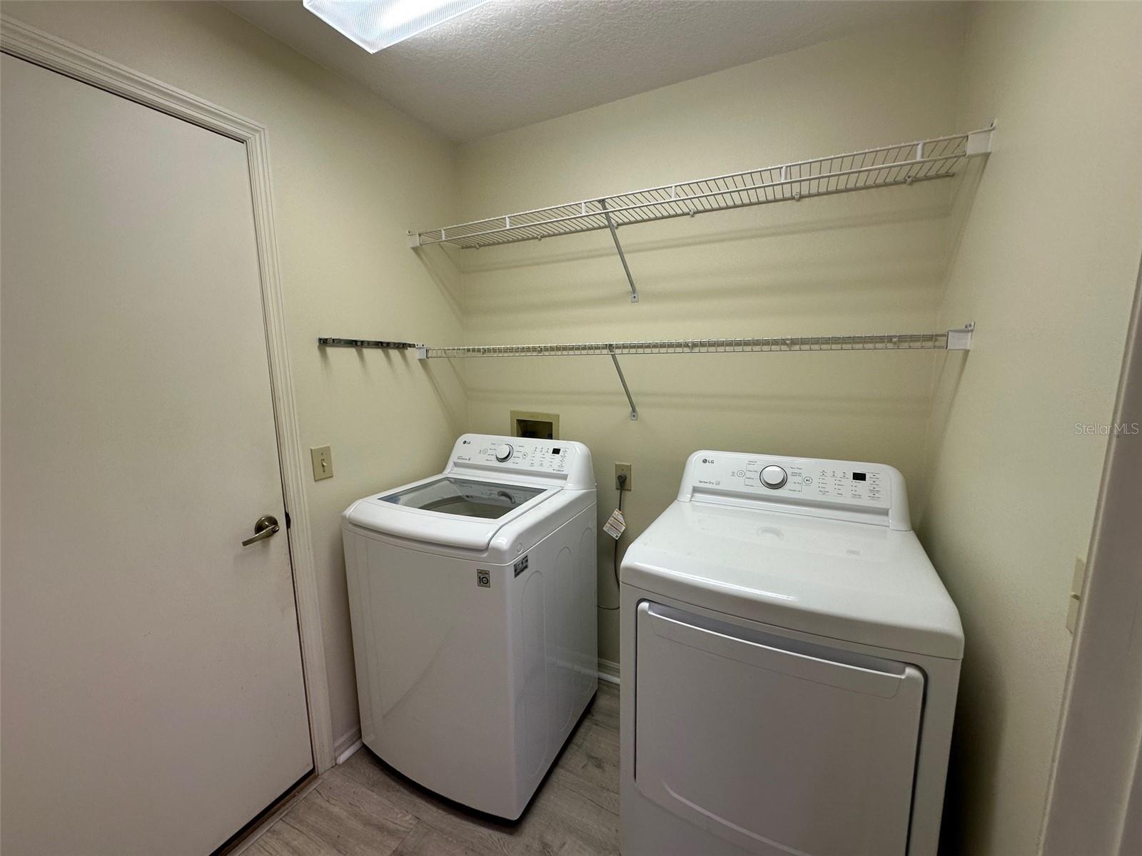 OAKWOOD VILLAGE BEVERLY HILLS PH 02 - Residential