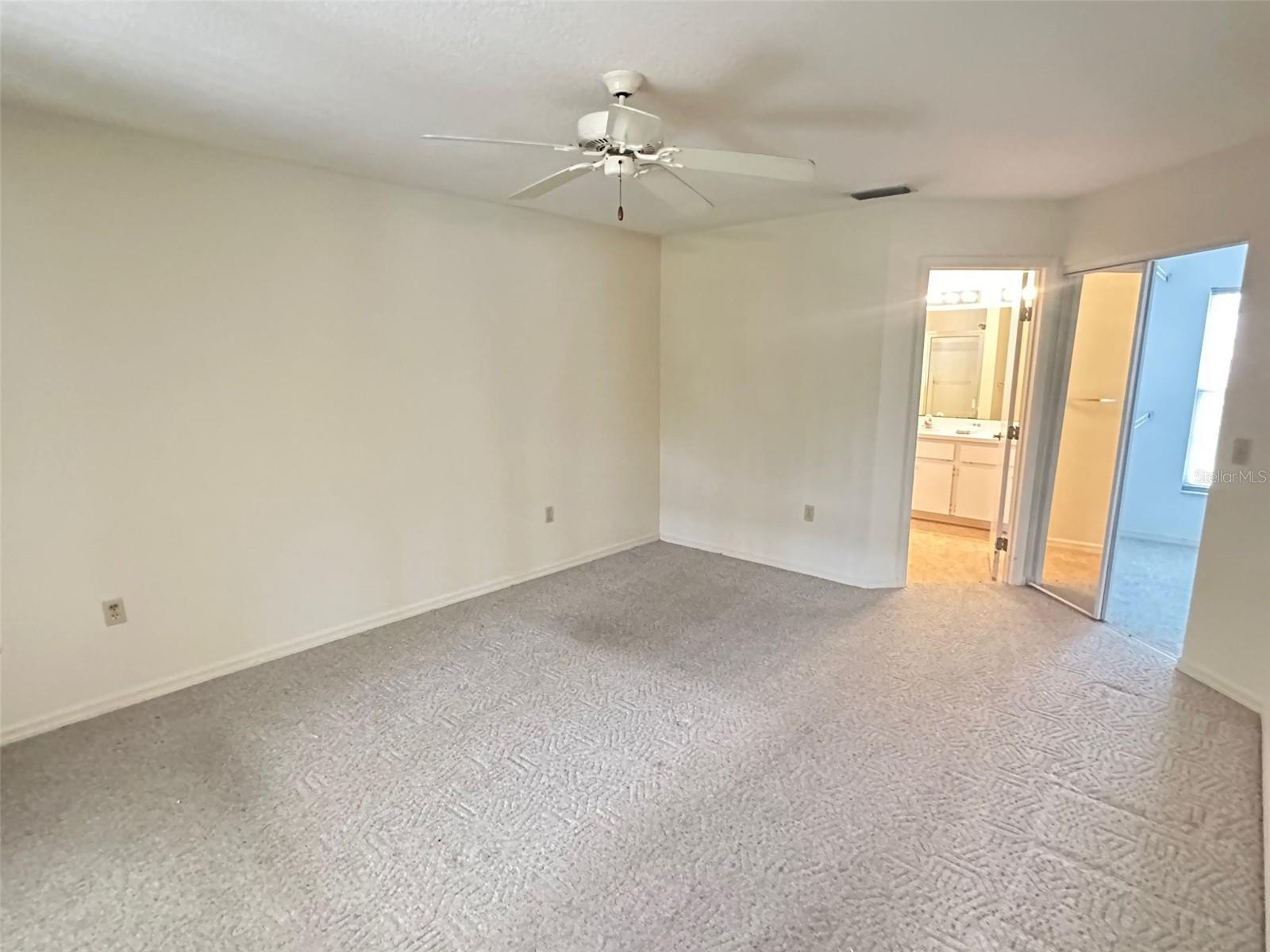 OAKWOOD VILLAGE BEVERLY HILLS PH 02 - Residential