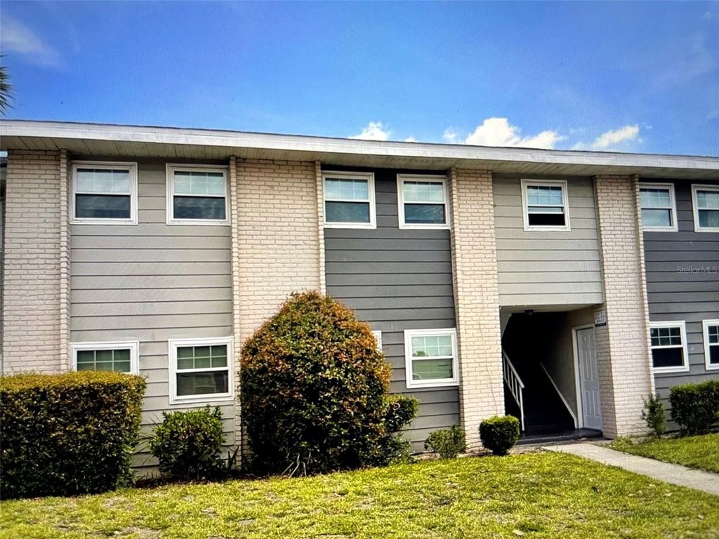 Photo of 837 Sky Lake Circle #C, Orlando, FL 32809 (MLS # S5151552)