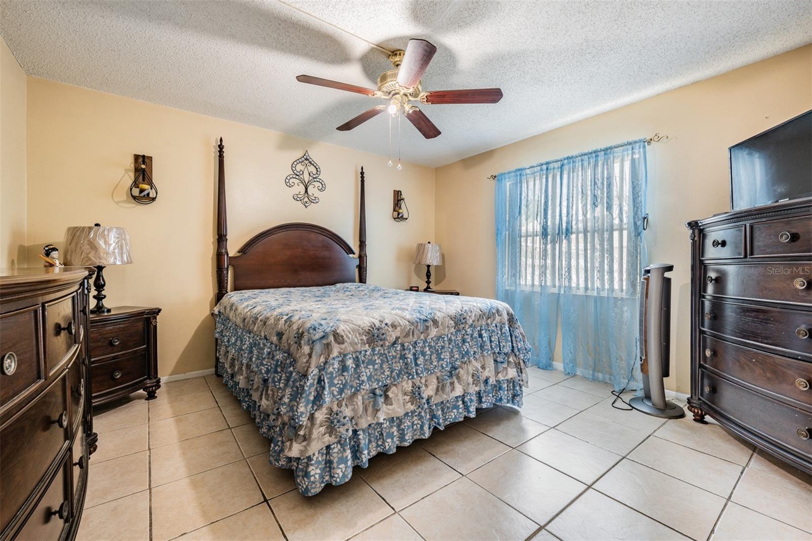 MANHATTAN PALMS CONDO - Residential