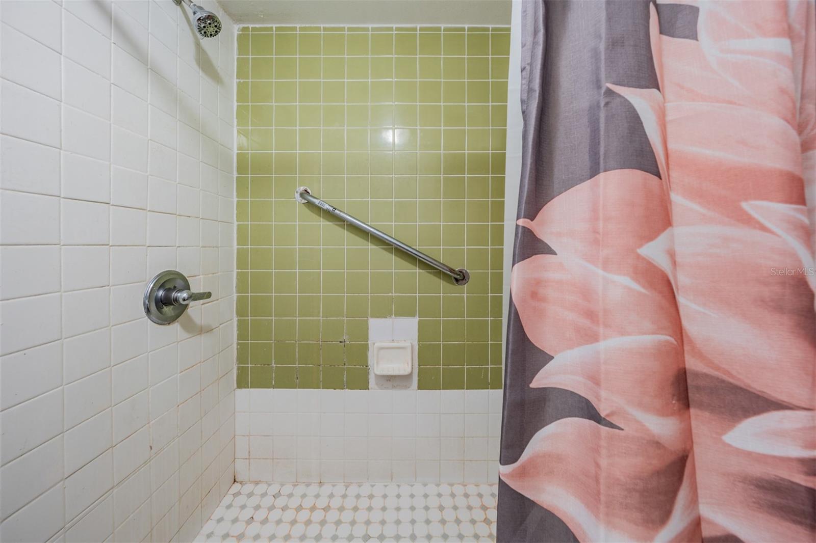 MANHATTAN PALMS CONDO - Residential