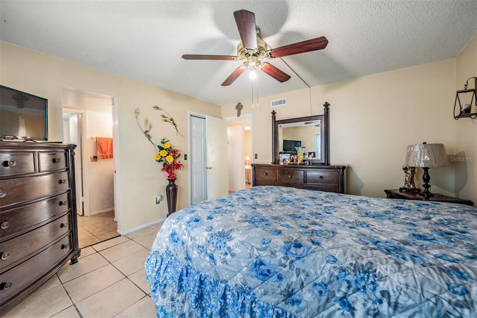 MANHATTAN PALMS CONDO - Residential