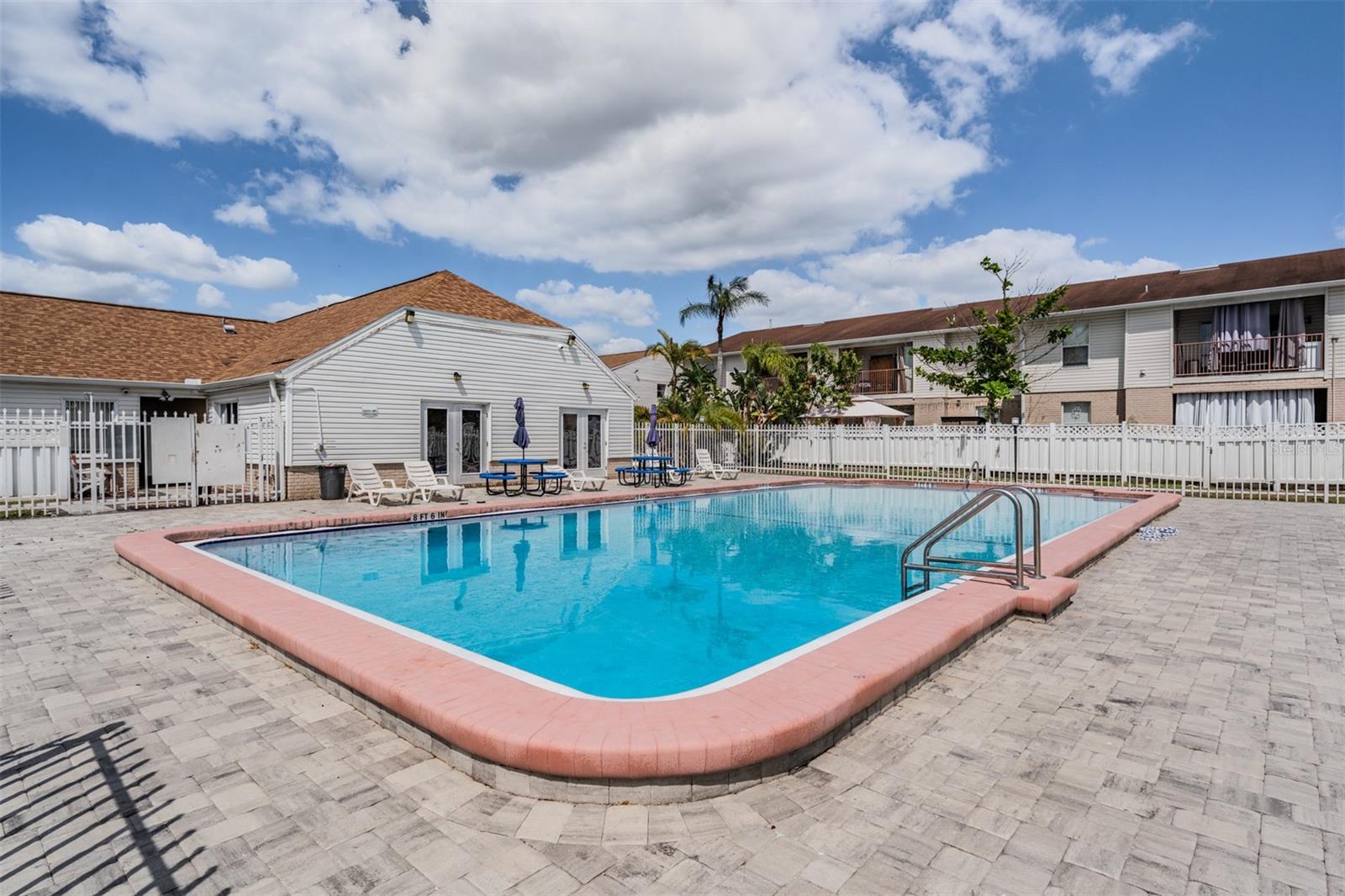 MANHATTAN PALMS CONDO - Residential