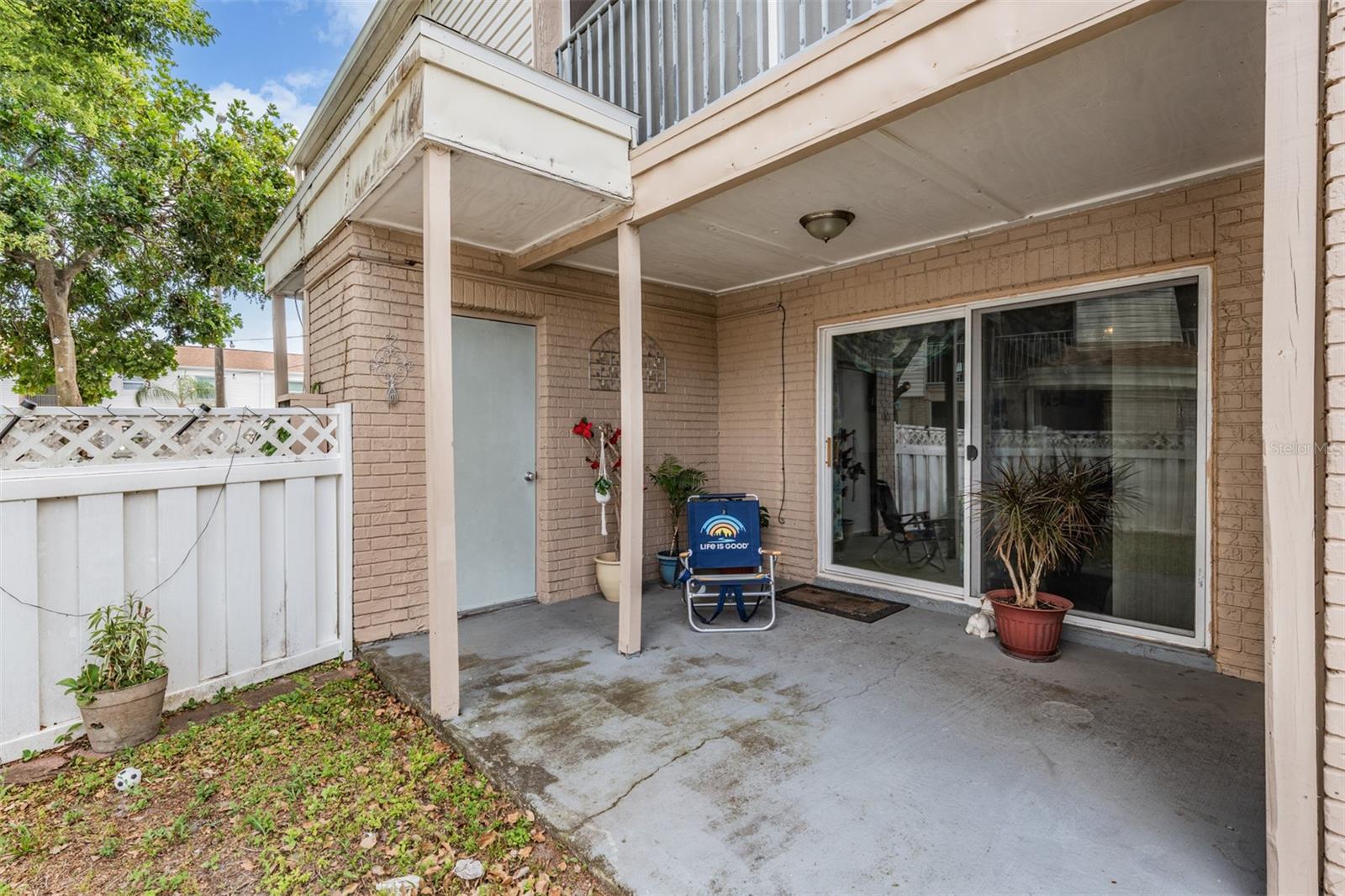 MANHATTAN PALMS CONDO - Residential