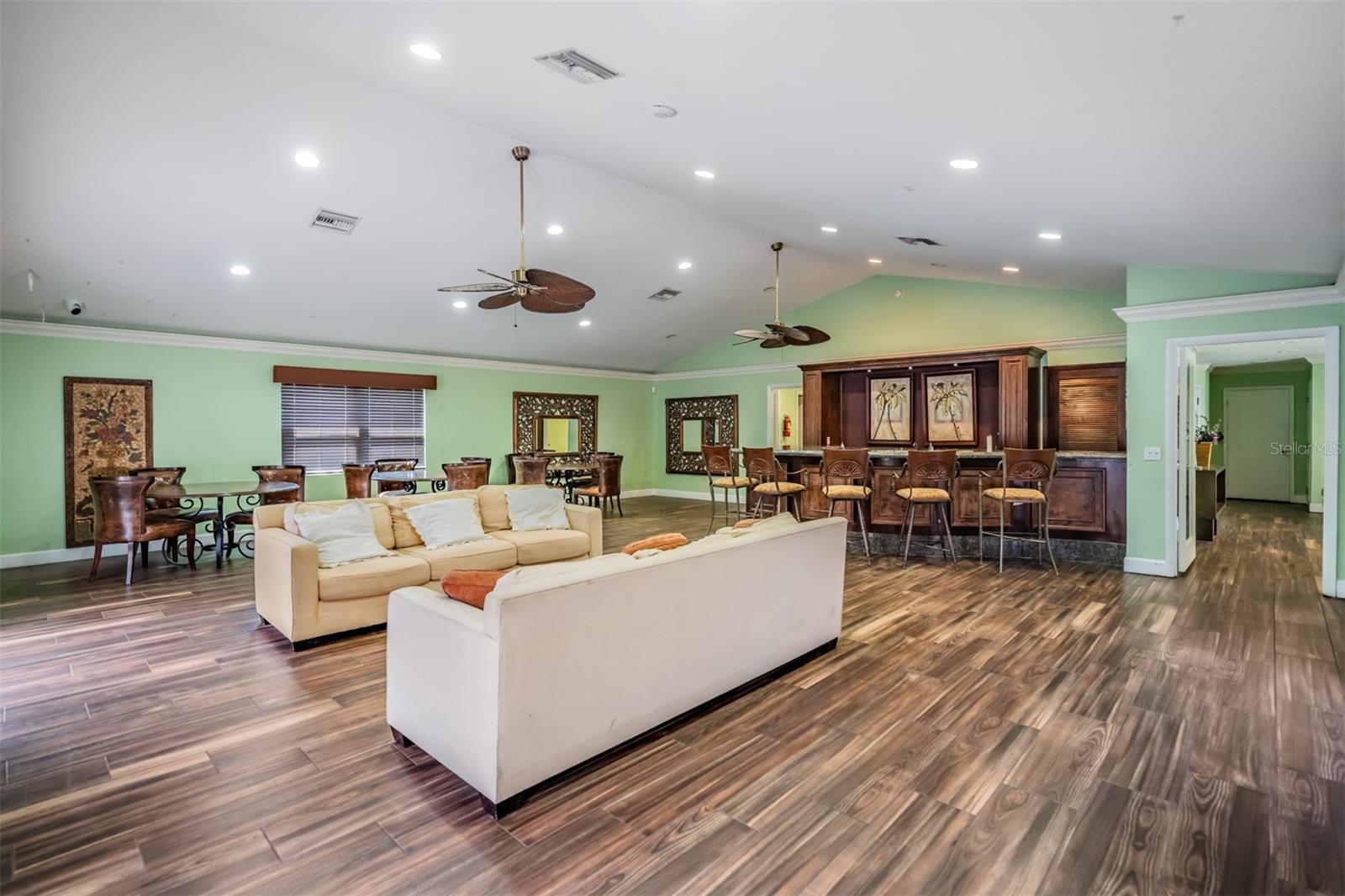 MANHATTAN PALMS CONDO - Residential