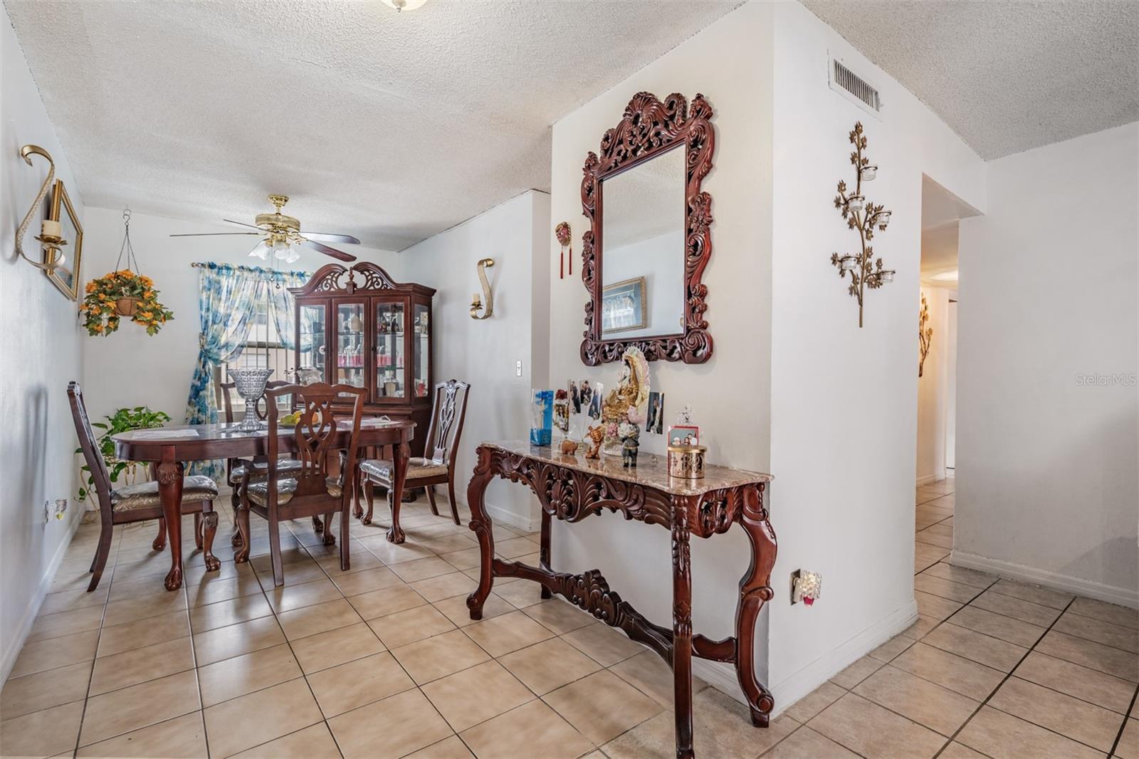 MANHATTAN PALMS CONDO - Residential