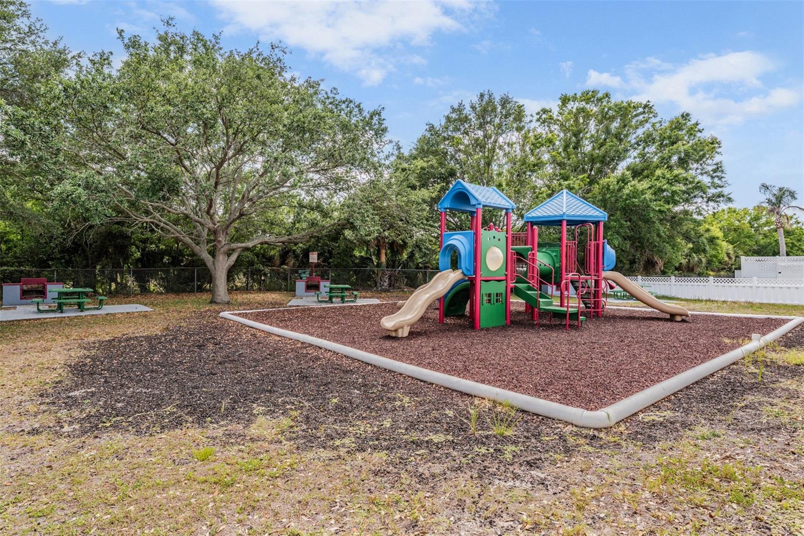 MANHATTAN PALMS CONDO - Residential