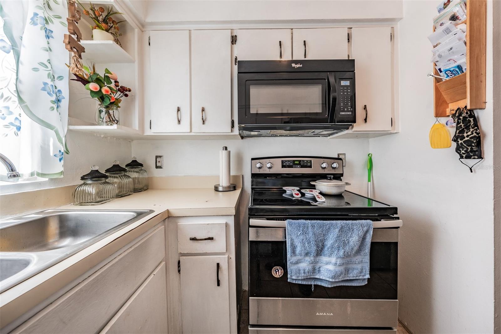 MANHATTAN PALMS CONDO - Residential