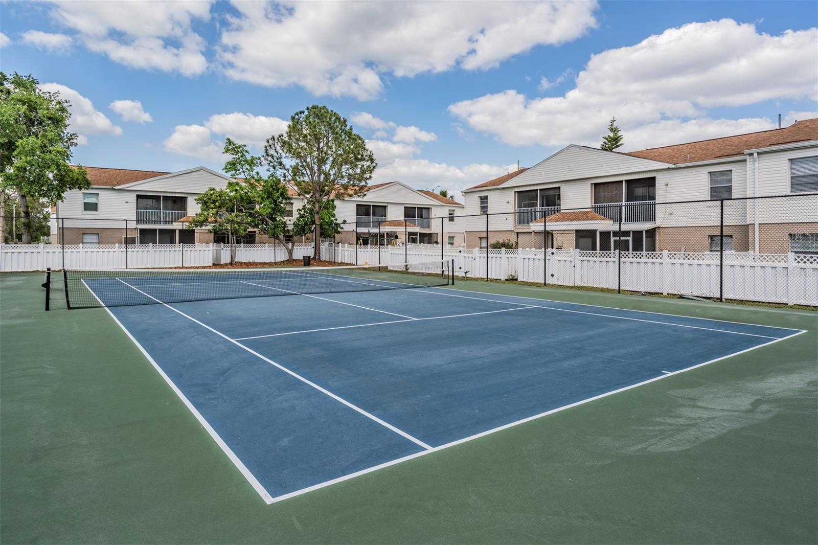 MANHATTAN PALMS CONDO - Residential