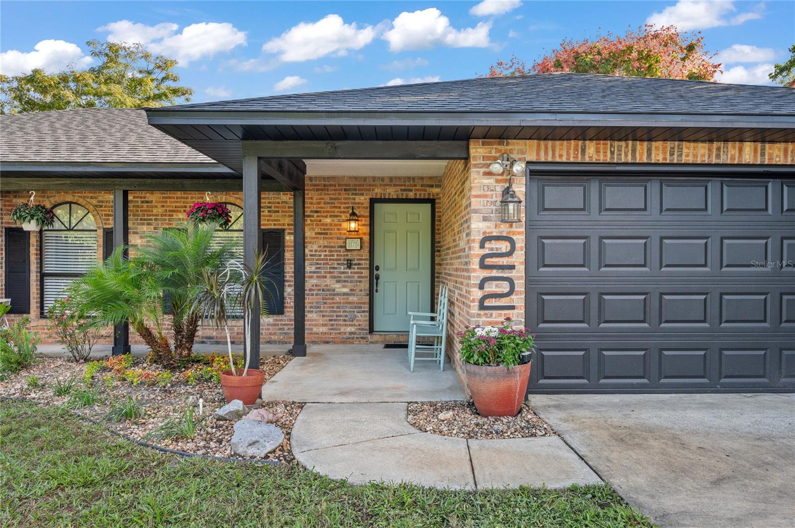 22 ROSEDOWN BOULEVARD
