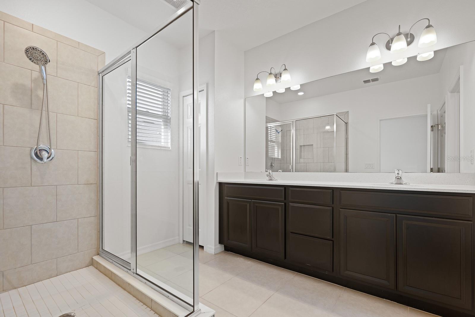 FISHHAWK RANCH WEST TWNHMS - Residential Lease