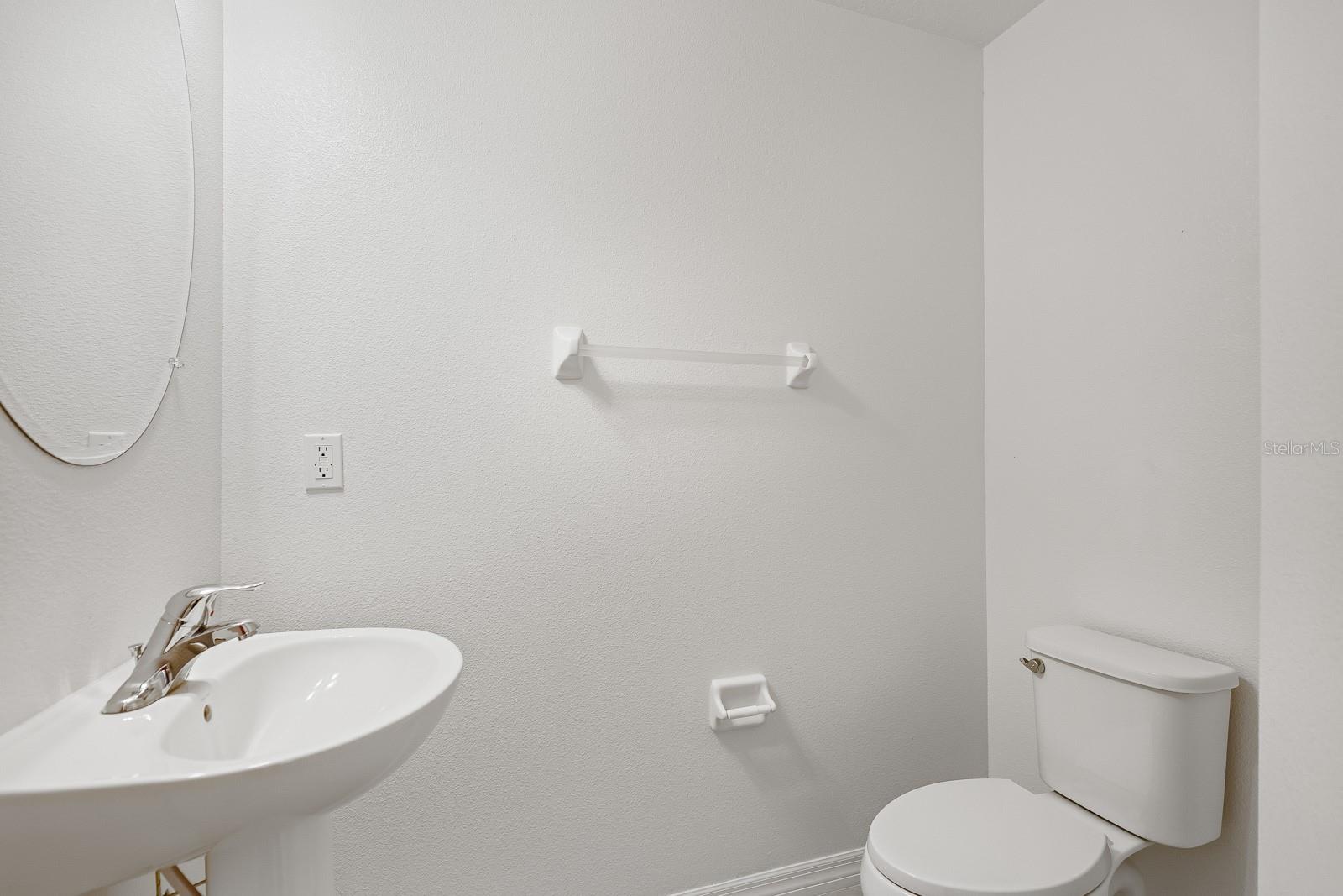 FISHHAWK RANCH WEST TWNHMS - Residential Lease