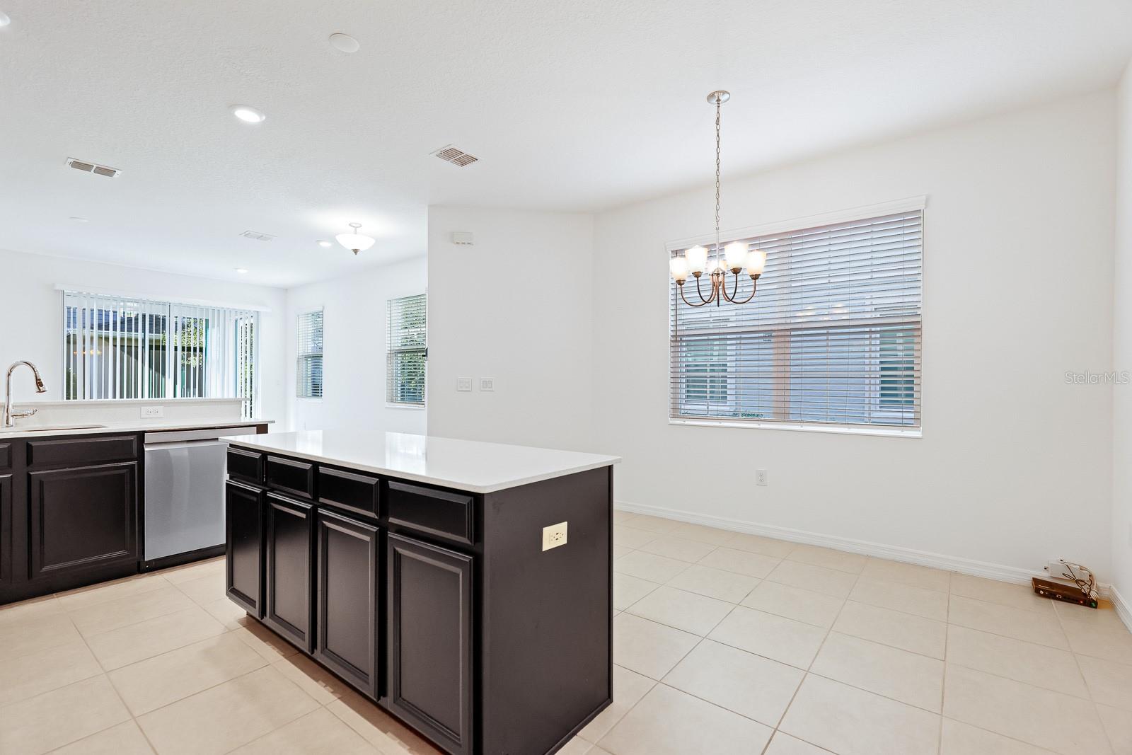 FISHHAWK RANCH WEST TWNHMS - Residential Lease