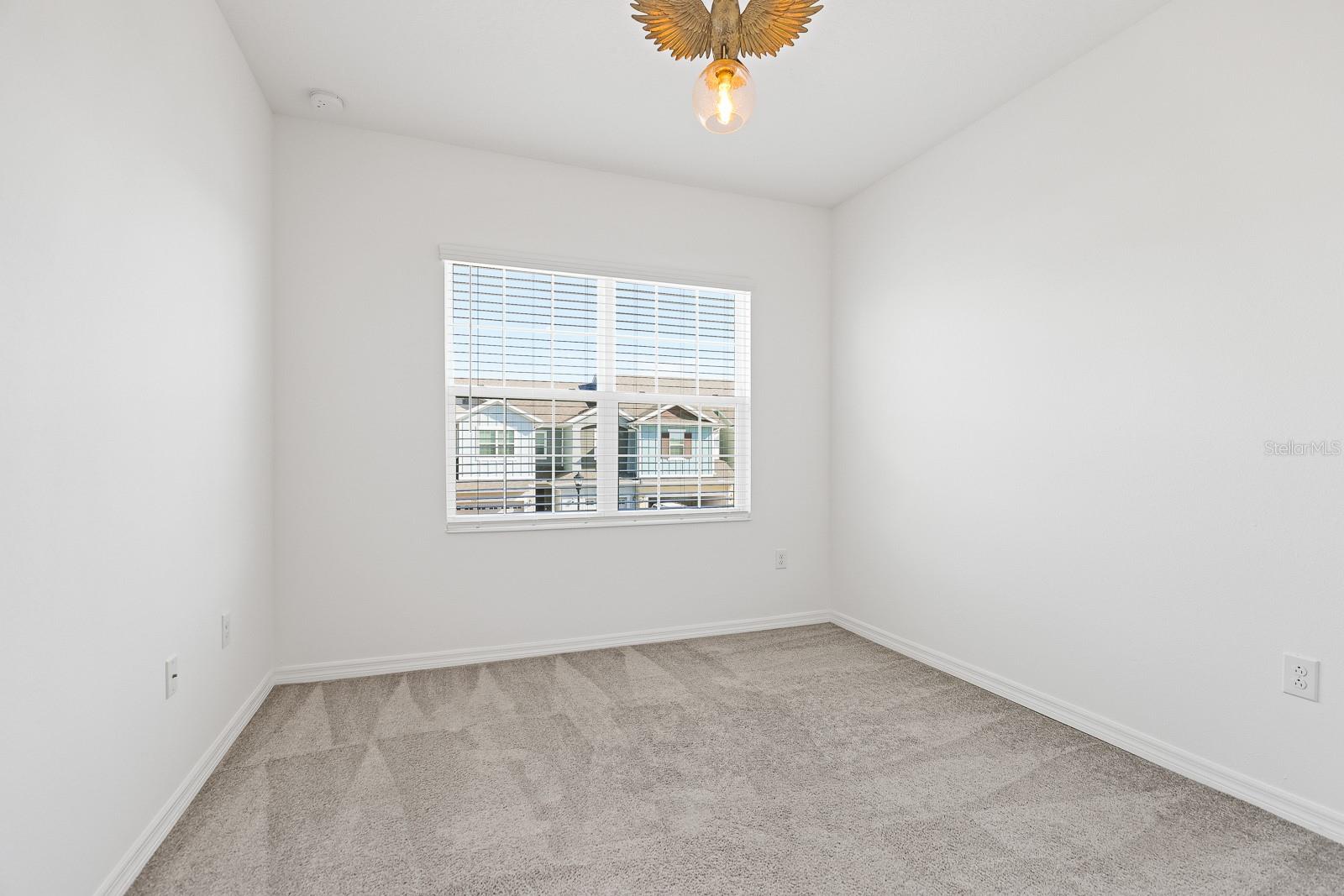 FISHHAWK RANCH WEST TWNHMS - Residential Lease