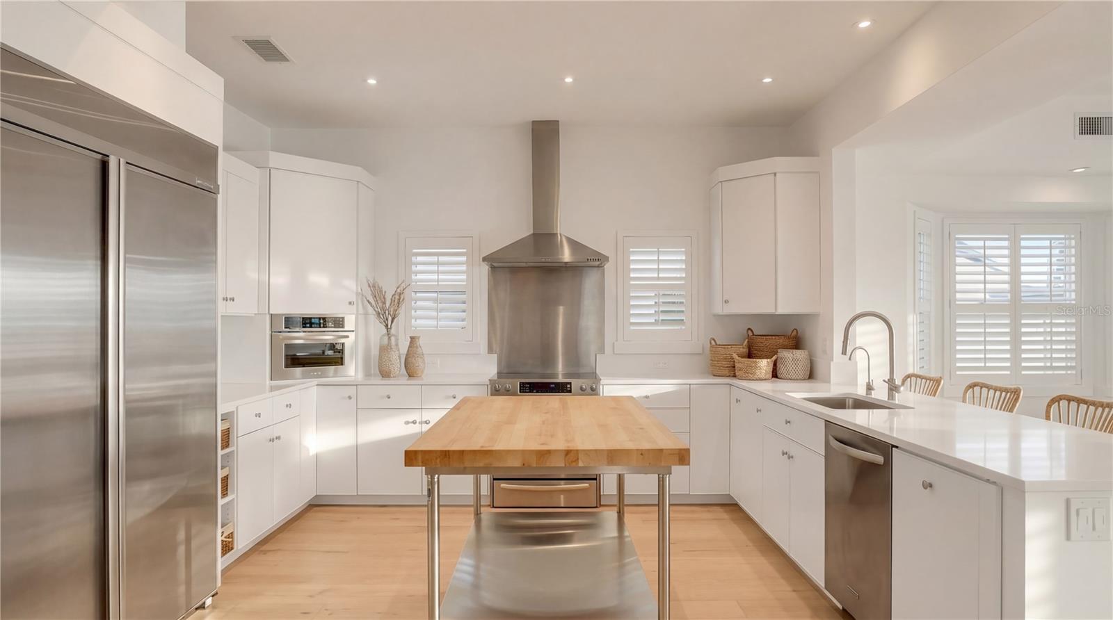 CASA PLAYA AT PASS-A-GRILLE - Residential