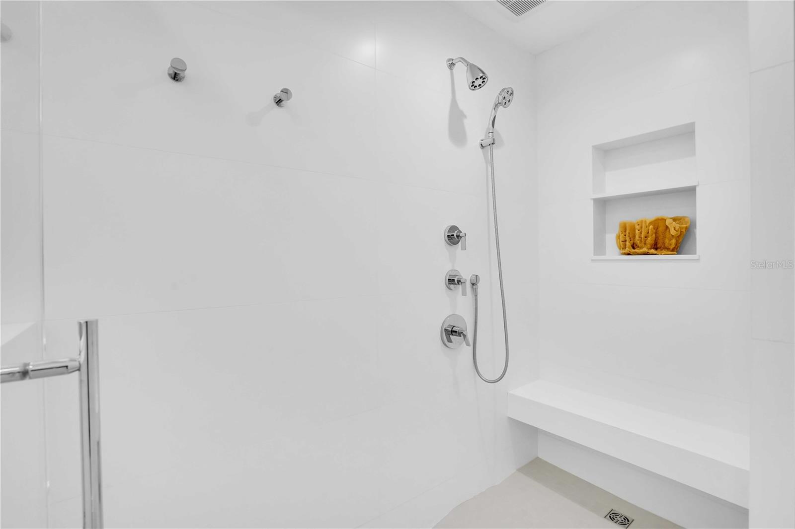 CASA PLAYA AT PASS-A-GRILLE - Residential