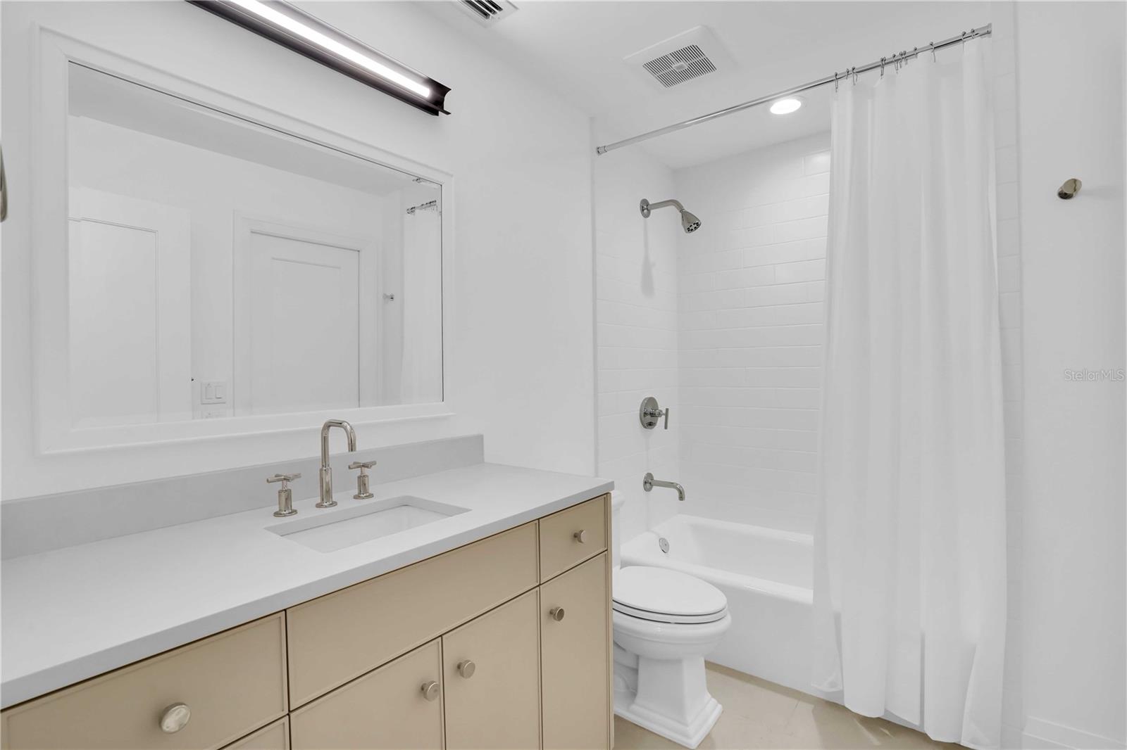 CASA PLAYA AT PASS-A-GRILLE - Residential