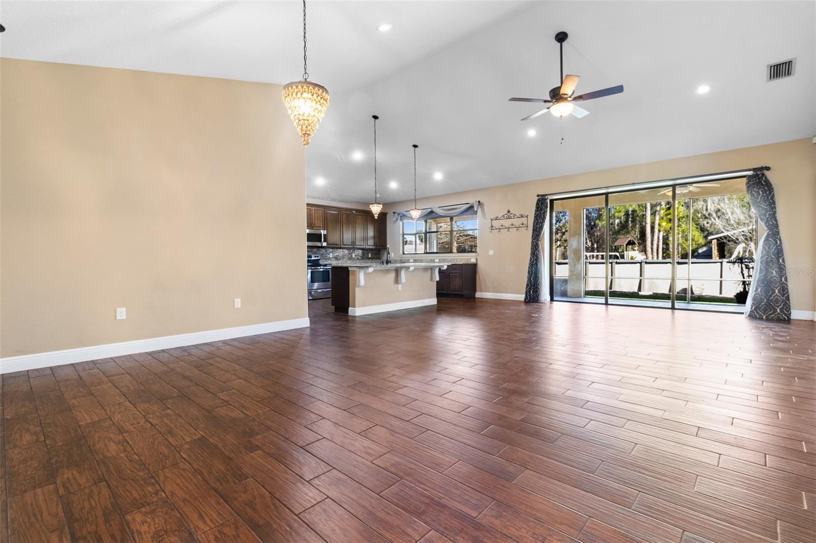 ACREAGE - Residential