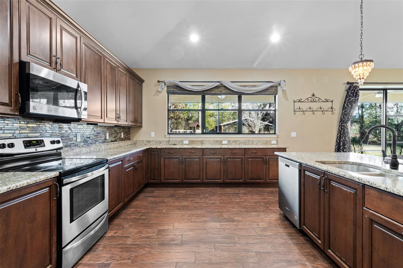 ACREAGE - Residential