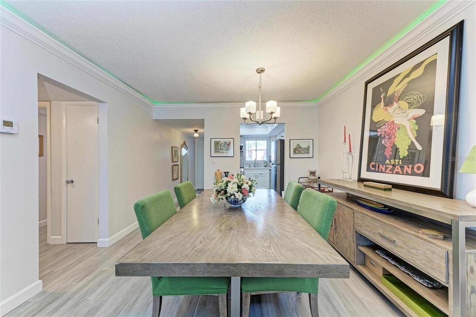 BAYSHORE ON THE LAKE APTS SEC 1 - Residential