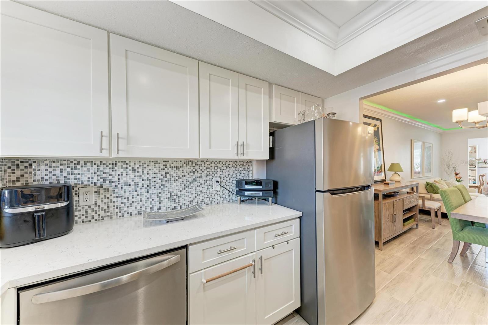 BAYSHORE ON THE LAKE APTS SEC 1 - Residential